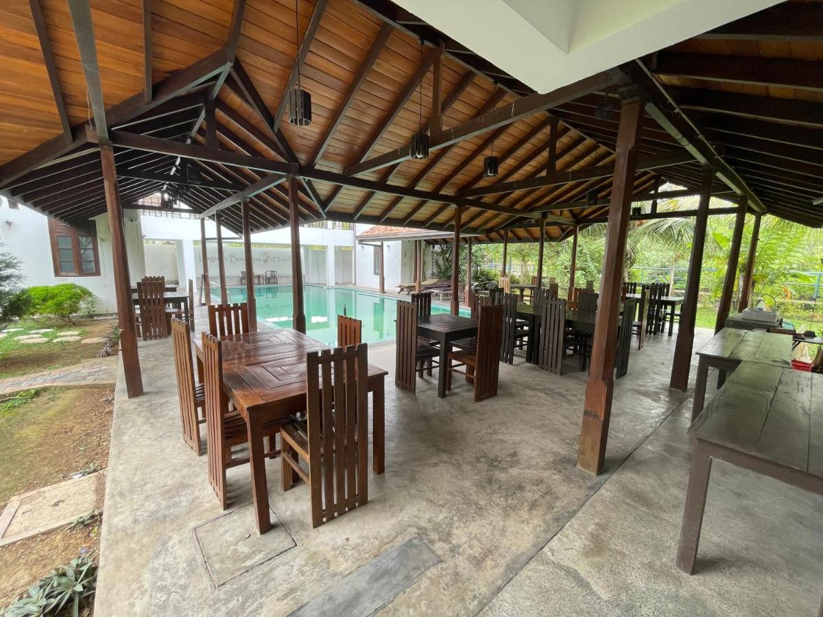 Lagoon Boutique Hotel Kanattagoda Exterior photo