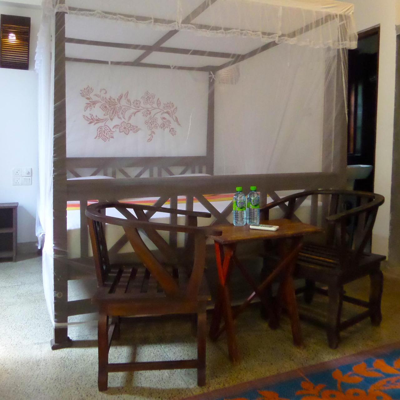 Lagoon Boutique Hotel Kanattagoda Exterior photo